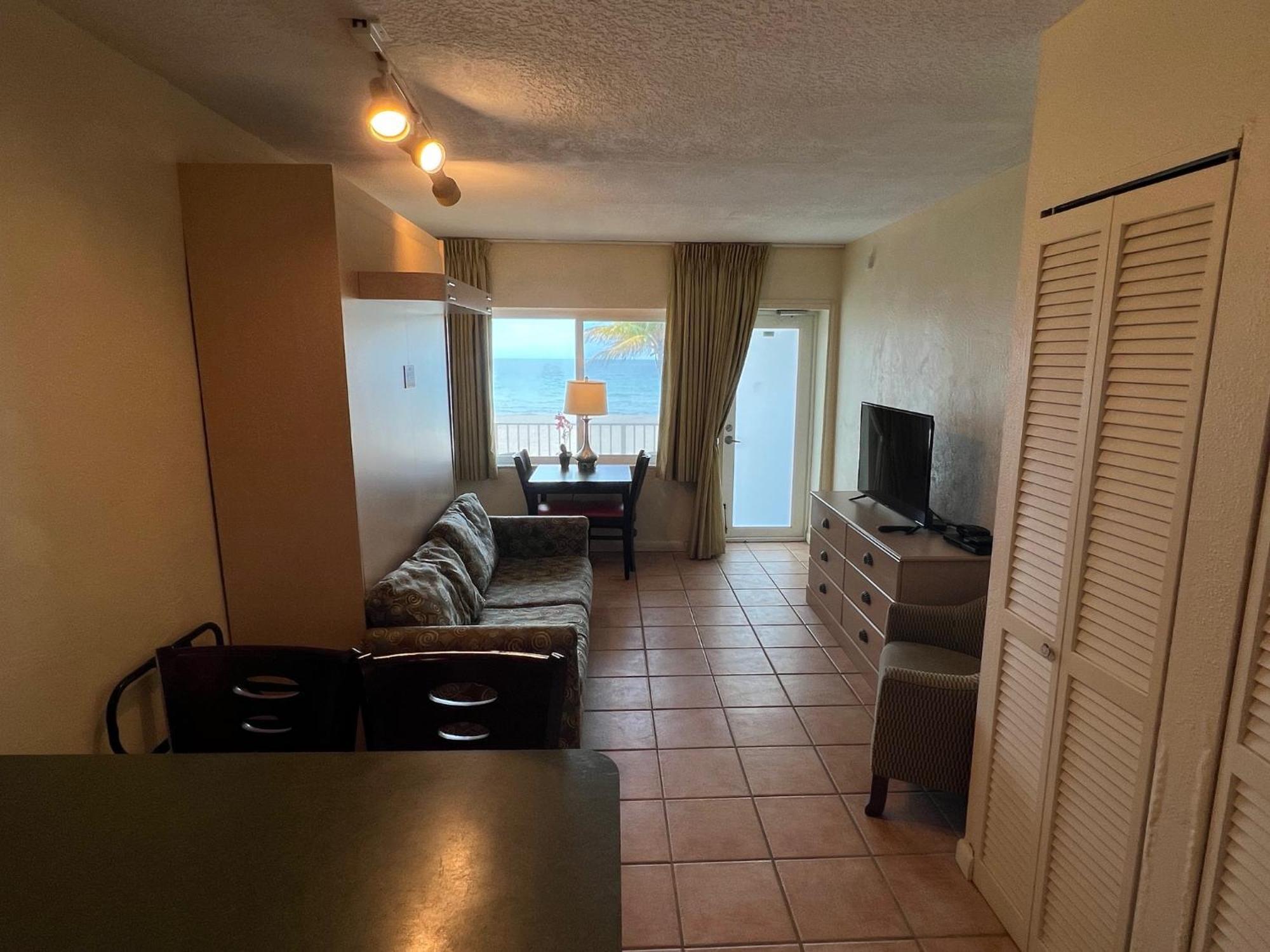 Enchanted Isle Hollywood Beach Resort Экстерьер фото