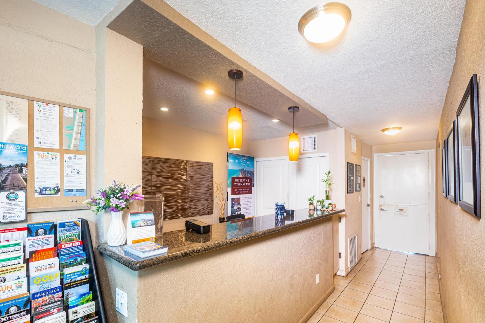 Enchanted Isle Hollywood Beach Resort Экстерьер фото