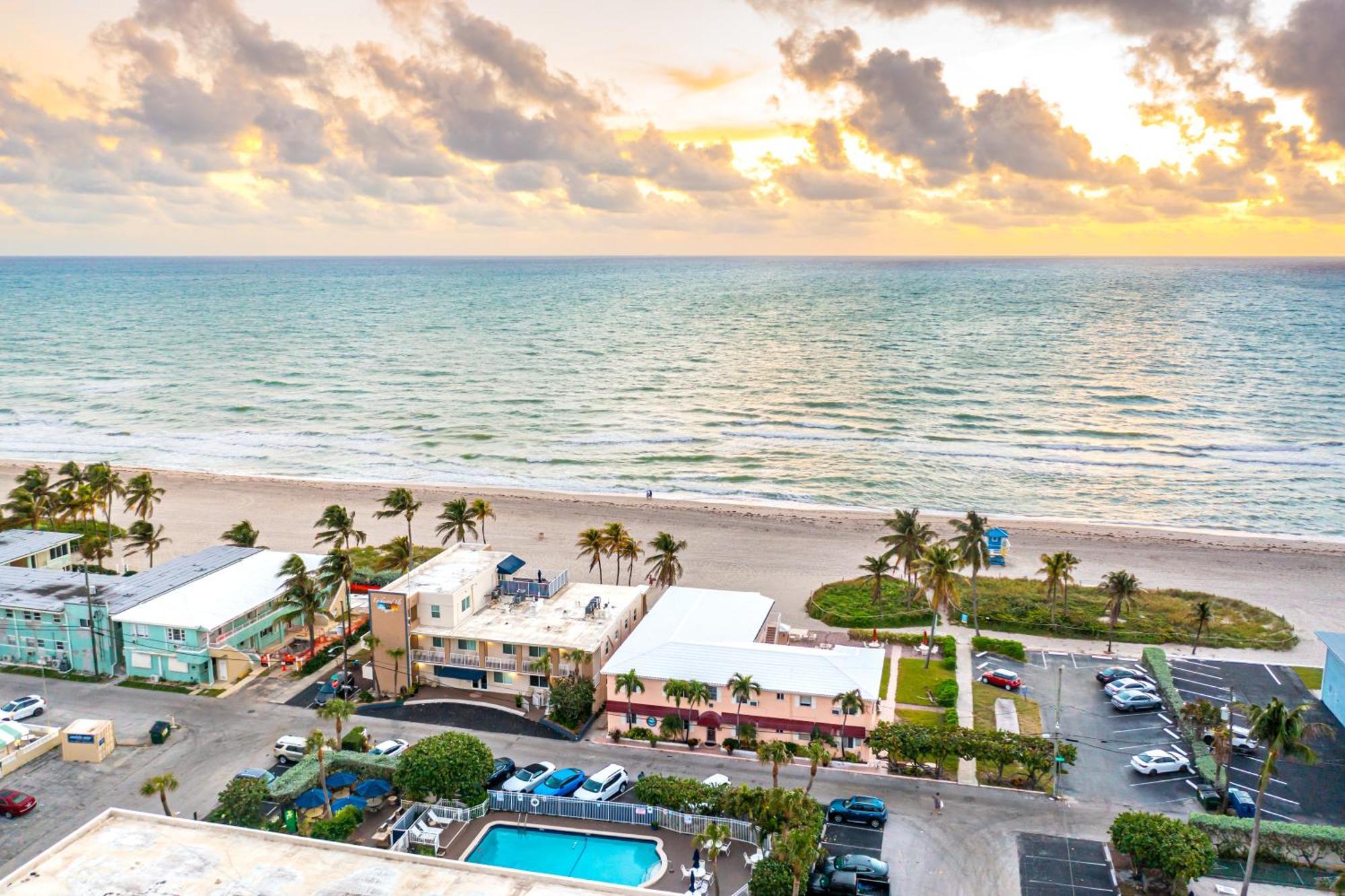 Enchanted Isle Hollywood Beach Resort Экстерьер фото