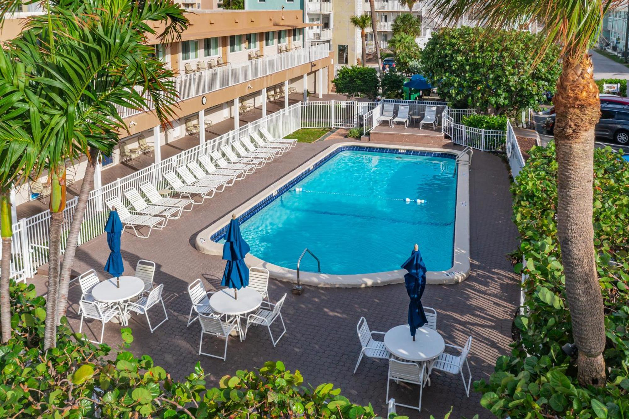 Enchanted Isle Hollywood Beach Resort Экстерьер фото